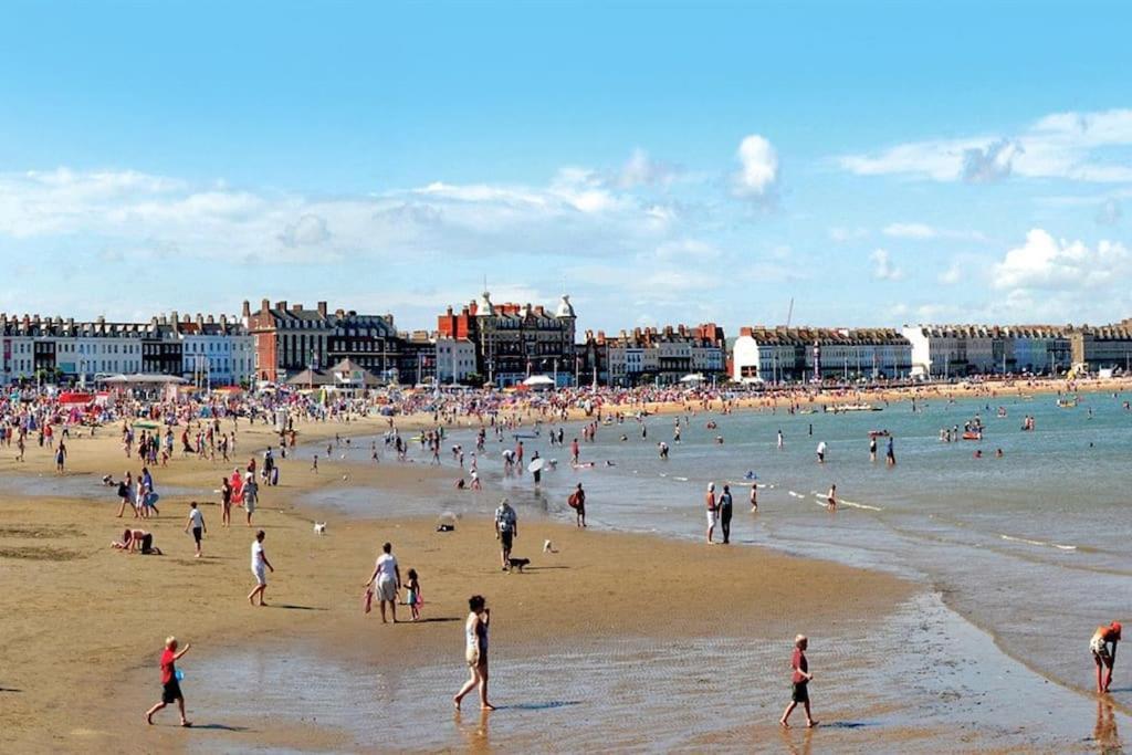 Beautiful 2 Bed Just Steps To The Appartement Weymouth