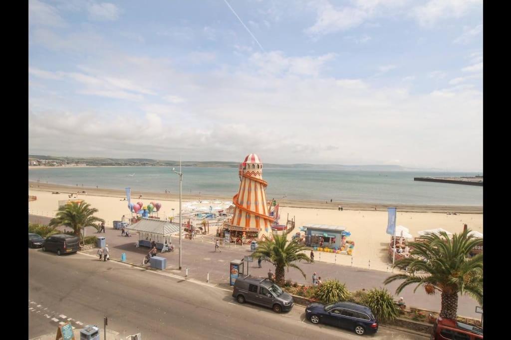 Beautiful 2 Bed Just Steps To The * Weymouth