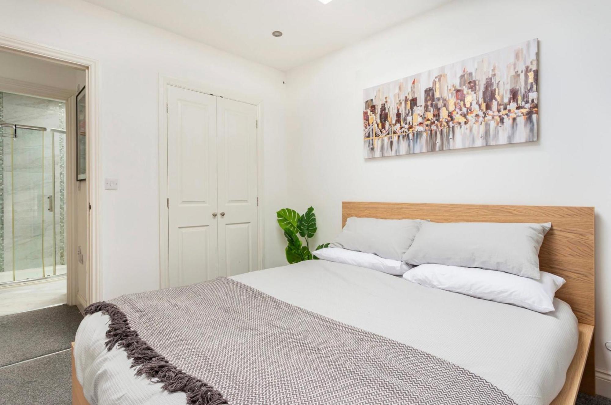 Beautiful 2 Bed Just Steps To The * Weymouth