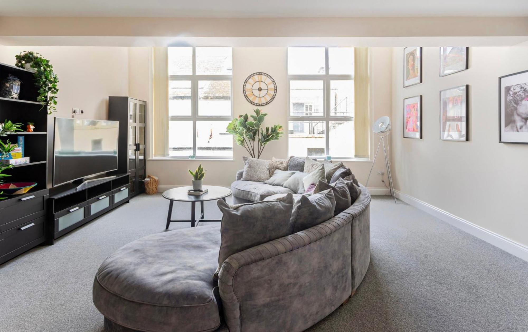 Apartment Beautiful 2 Bed Just Steps To The Weymouth